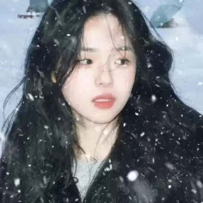 隗逸馨